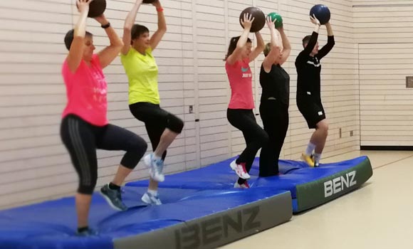 Functional Fitness Zirkel mit Bällen Functional Fitness Zirkel mit Bällen