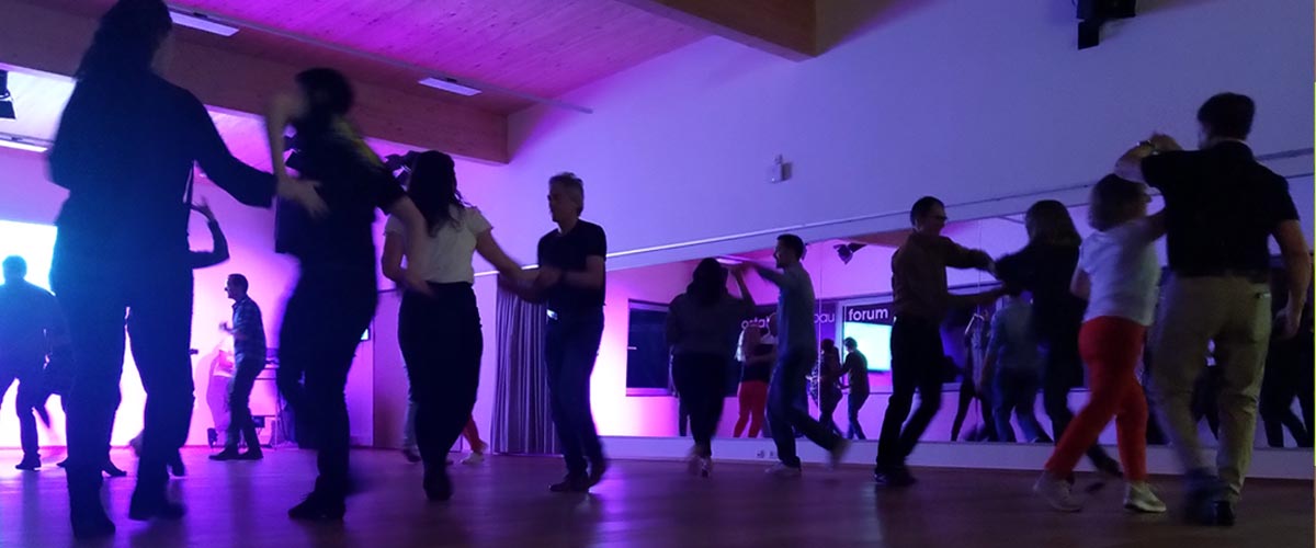 Salsa Übungsabend beim TSV Essingen